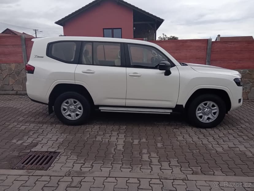 Land Cruiser LC 300 GX DIESEL 3,3L,10AT,305 PS,  NEW 2023