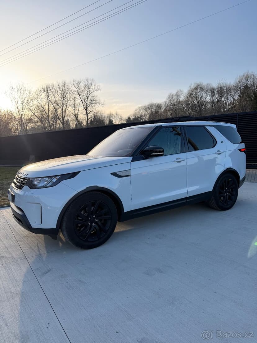 Land Rover Discovery 5