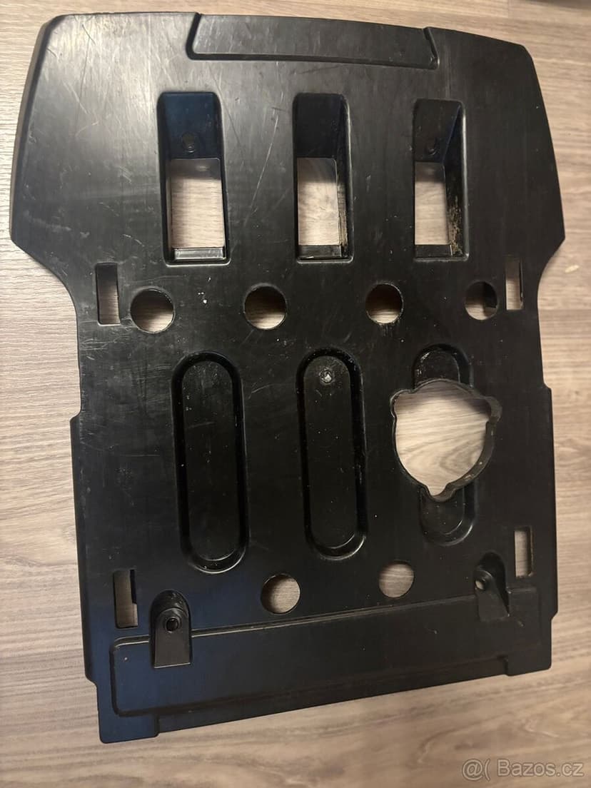 Plastové kryty CF Moto 520 krátká