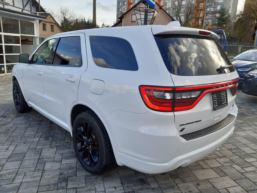 Dudge Durango R/T 5,7 V8 HEMI 4x4, Top výbava a servis