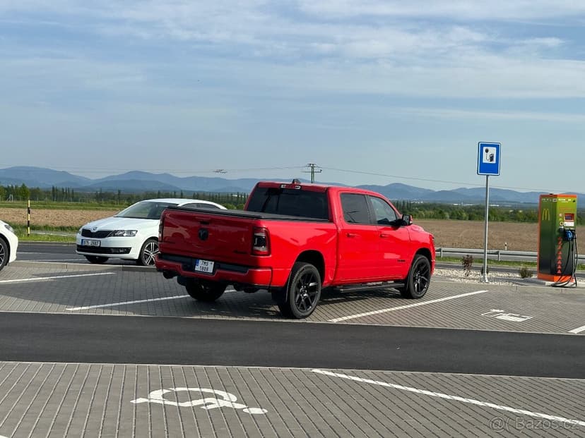 DODGE RAM 1500 V8 SPORT 4x4 2022 DPH