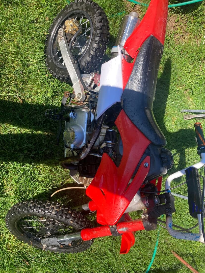 Pitbike 110 ccm – pojízdný, potřeba doladit