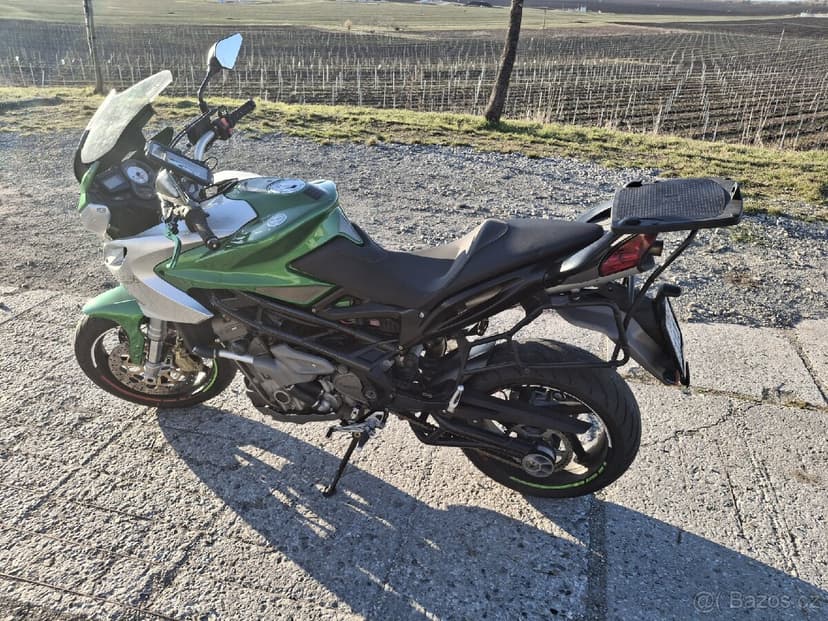 Benelli TREK 1130