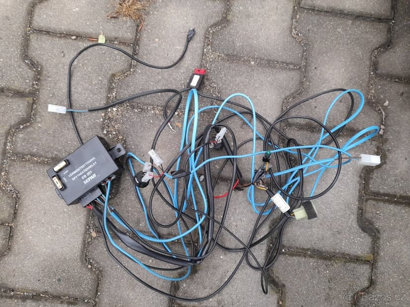 Sedačky saangyong rexton 1,vyhřívané, textilní