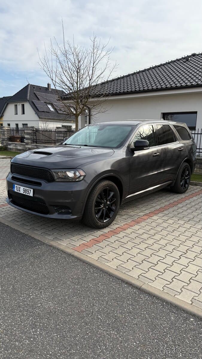 DODGE DURANGO 5.7 R/T   / 6 míst / 118.000km AKCE Sleva