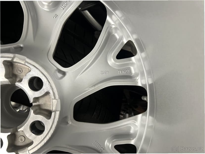 Alu kola + Pneu Range Rover Sport / Discovery 5