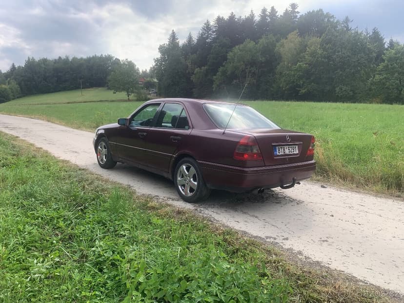 mercedes benz w202 c220d