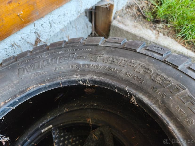 Prodám 3 ks pneu offroad