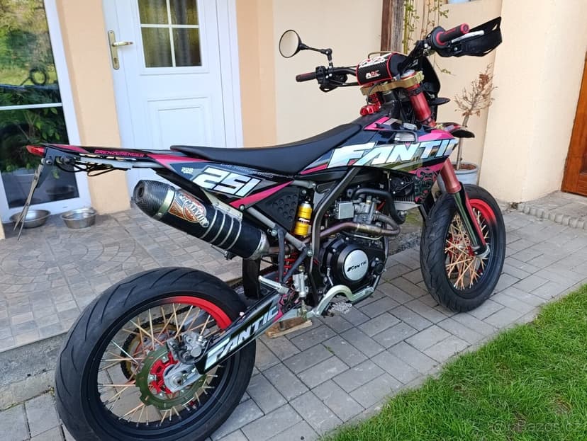 Fantic XMF 125 Motard