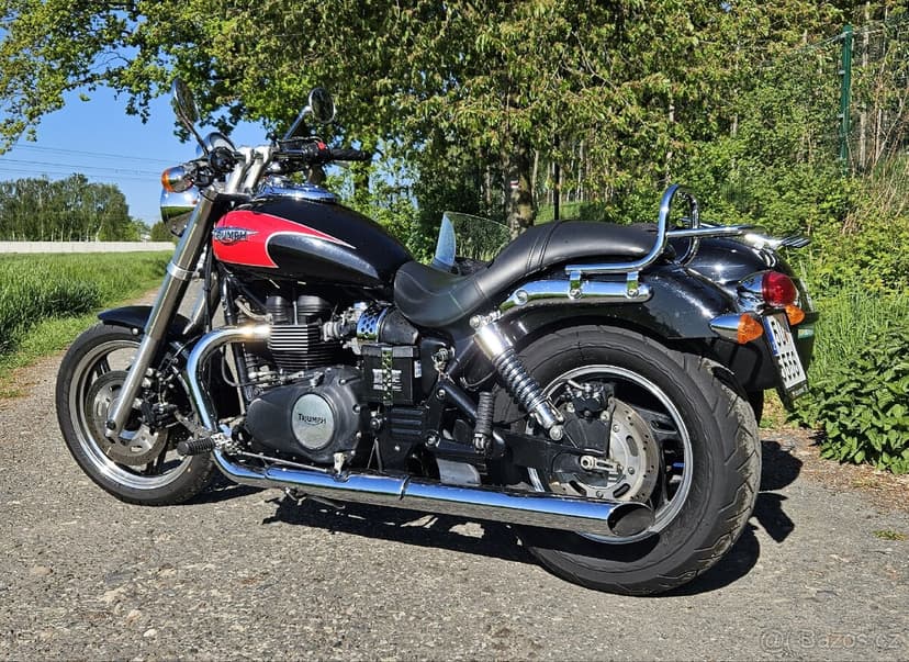 Triumph speedmaster sidecar