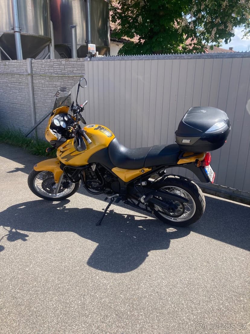 Triumph tiger 885 ,61kw ,rv.2000