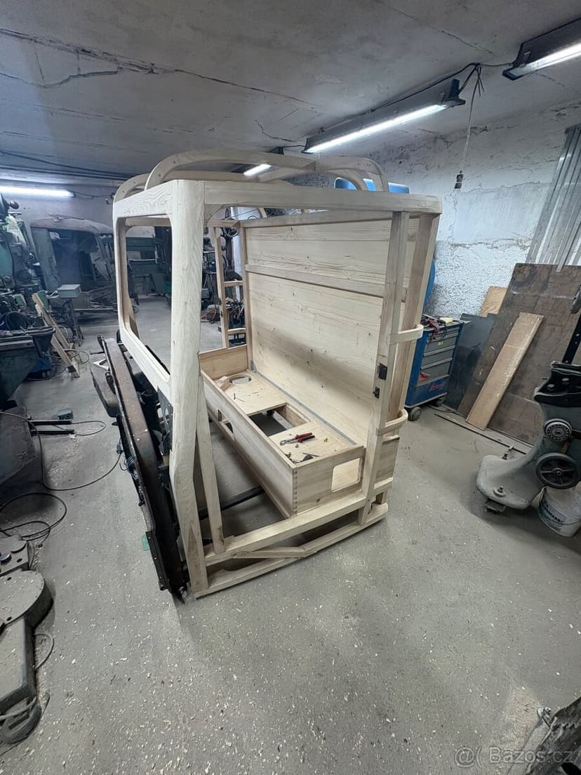 Sedačka tatraplan výroba karosérií a dílů karosérií výdřev