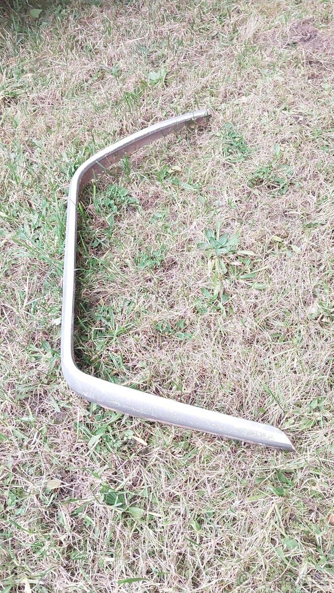 Nissan Patrol Španěl – LEM BLATNÍKU LZ 3DV