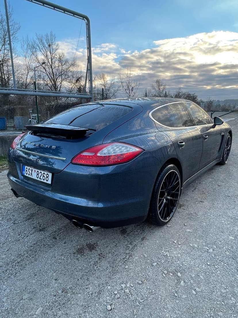 Porsche panamera 4S 4x4