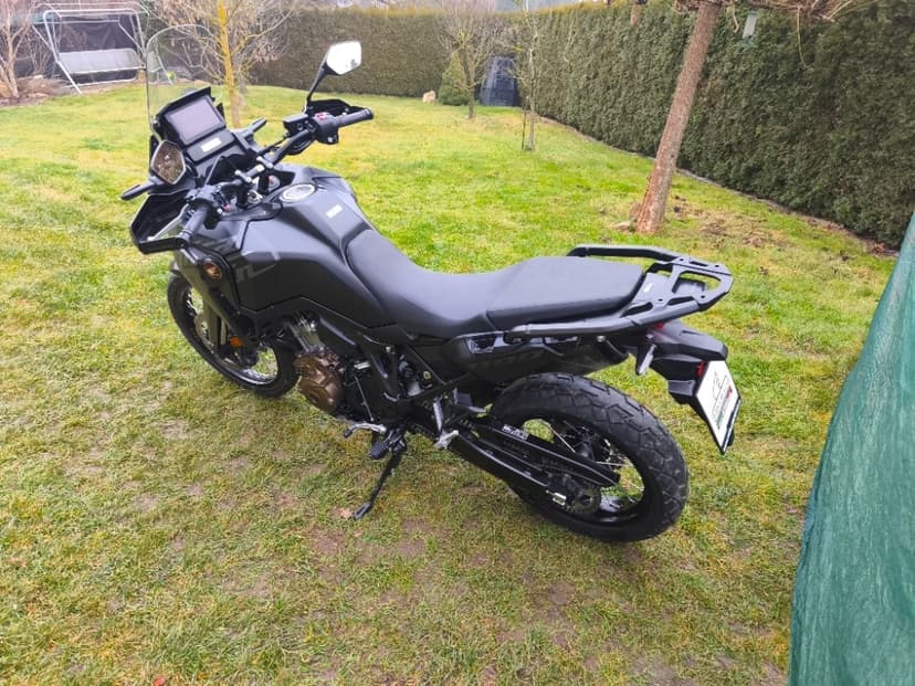 Honda CRF 1100 L Africa Twin (2023) jako nová, 16 tis.km