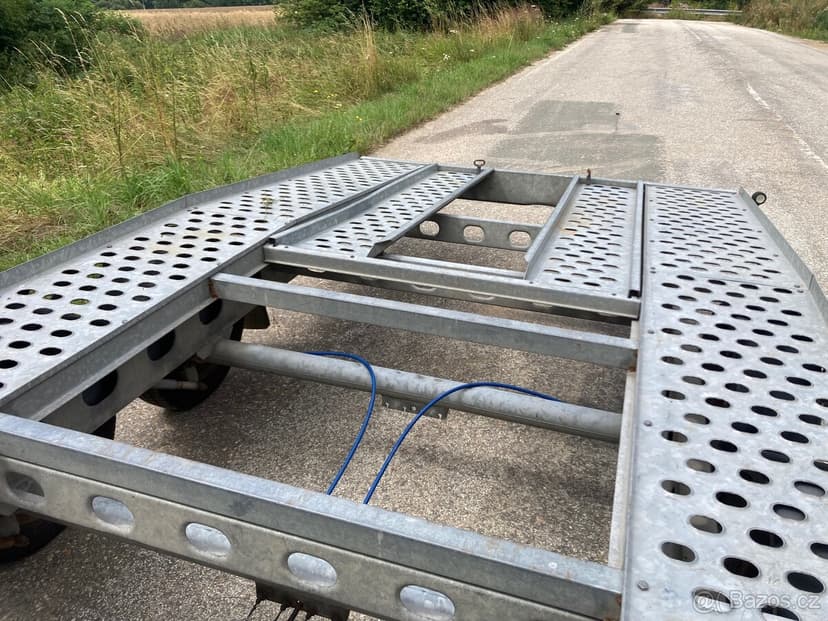 Autopřepravník VAPP 2500 kg