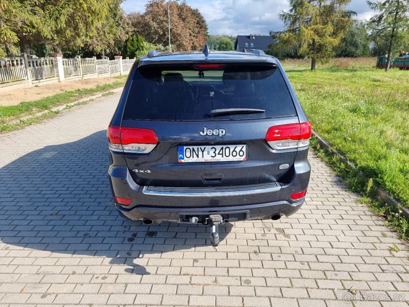Jeep Grand Cherokee wk2 5.7 hemi overland