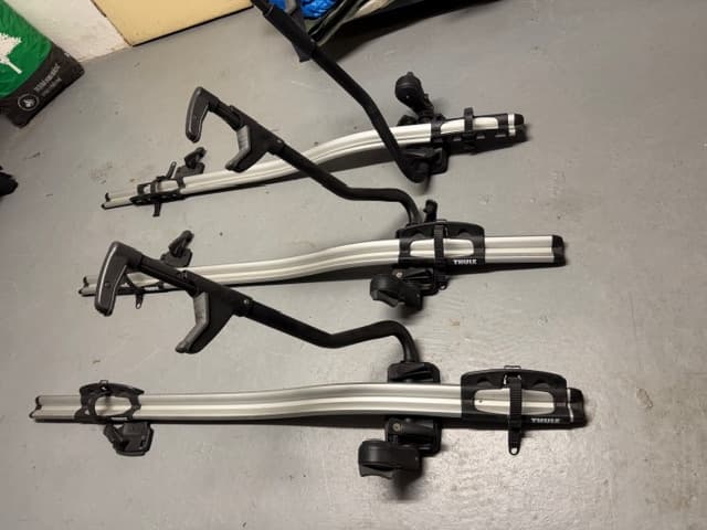 Thule – střešní nosič na kola – 3 ks