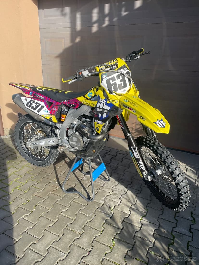 Suzuki RM-Z 450 r.v.2023, Akrapovič, GET jednotka atd.