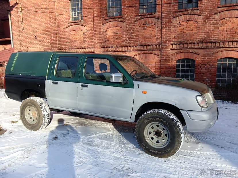 Nissan Navara d22 2.5 TD 76 kW