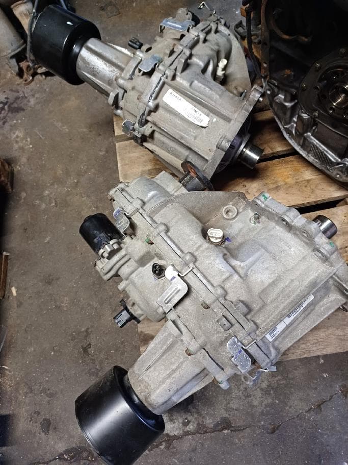 Rozvodovka,setrvák Nissan Navara D40/D23/Pathfinder R51