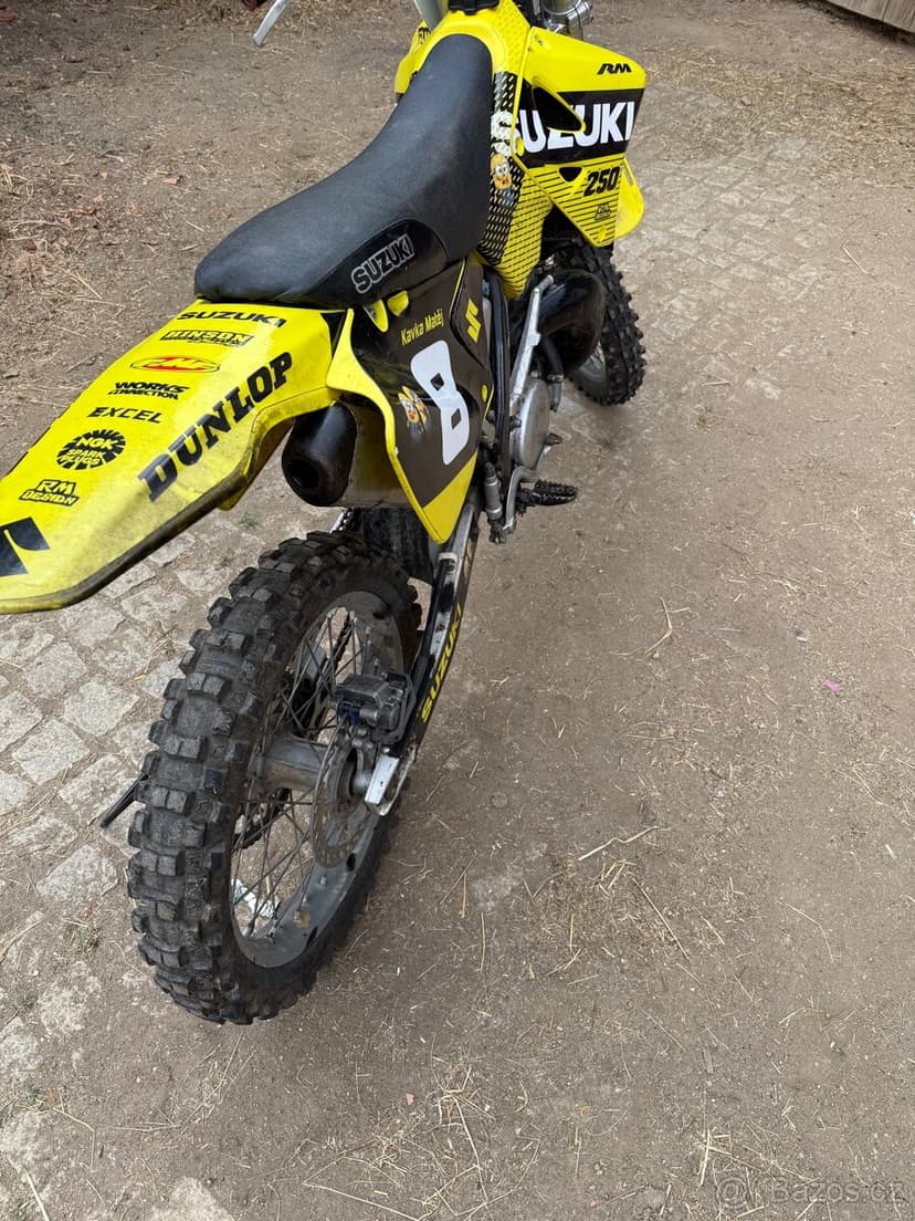 suzuki rm 250 2001 nadhradní díly