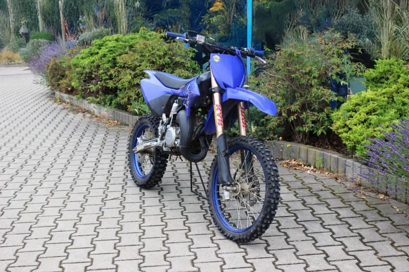 YAMAHA YZ 85,r.v.2022,93mth,ráfky 19/16",závodně nejetá