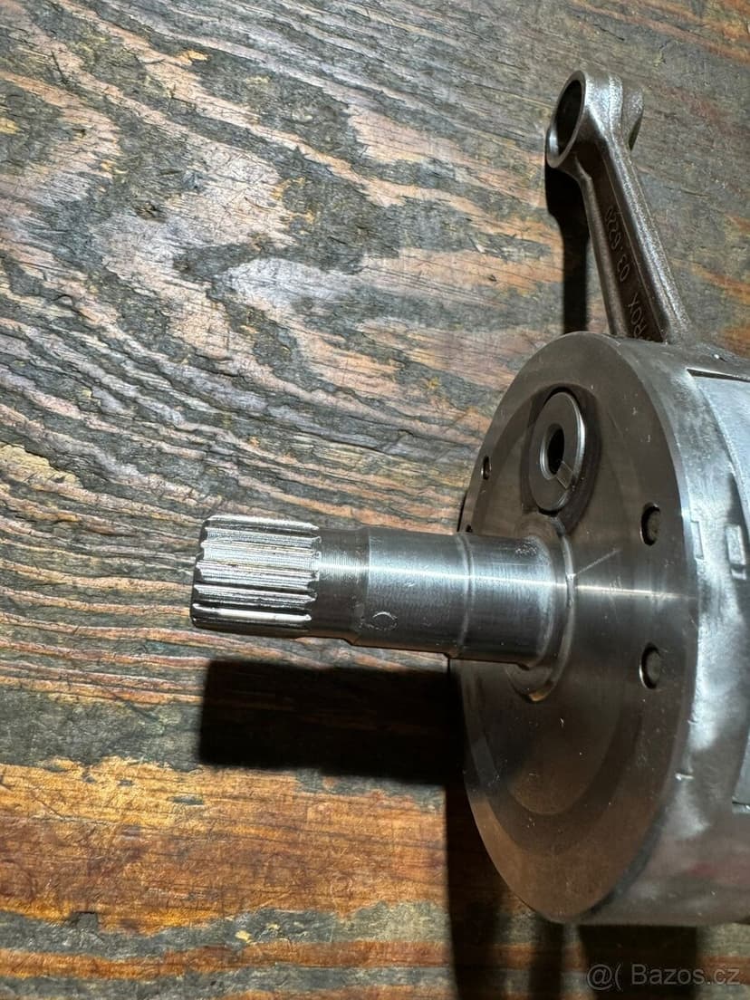 kliková hřídel ojnice převod pohonu suzuki rm 125 r 04-08