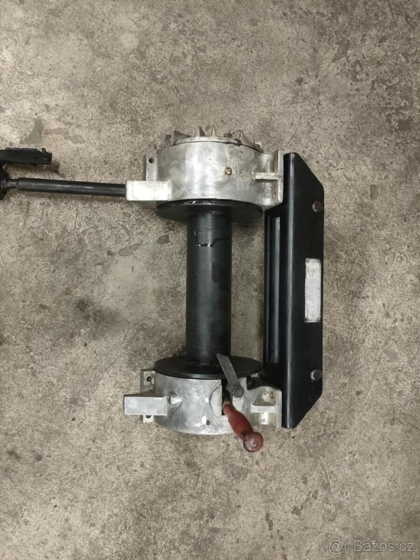 Mechanický naviják Land Rover vč. PTO