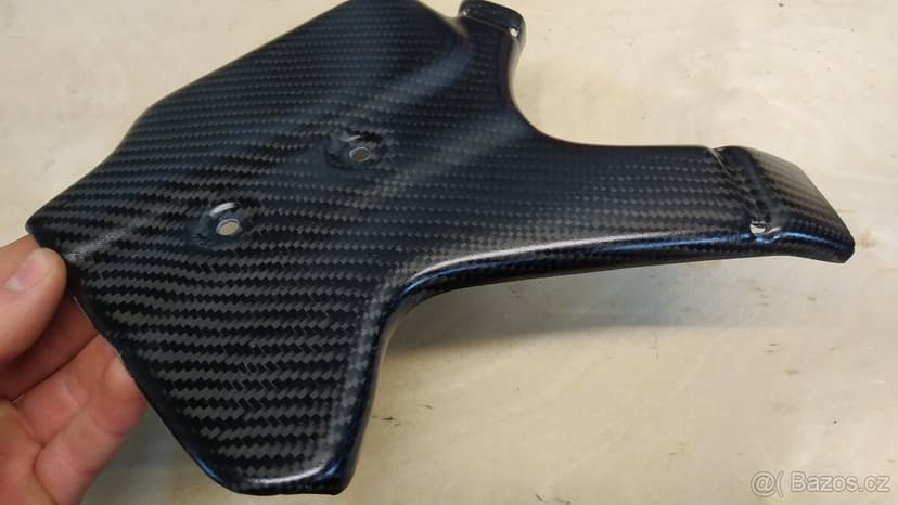 Karbonové kryty rámu
