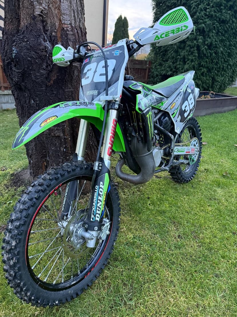Kawasaki KX 85, r.v.2014 Velka kola 19 a 16