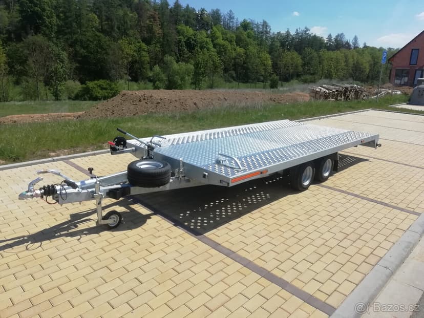 Sklopka hydraulika, ALU plocha 450x210cm, 2700/680kg, výbava