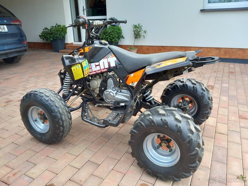 Prodám čtyřkolku Hecht 125