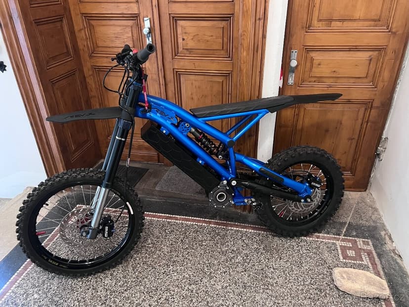 RevX - Elektro-motorka - 17 kW - 2024