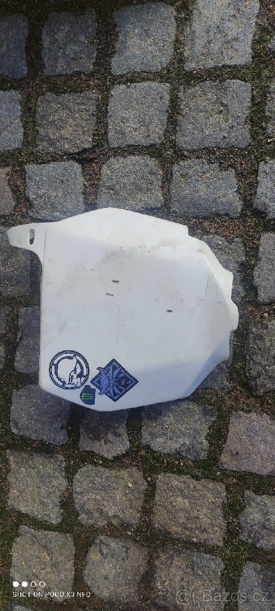 Prodám sadu plastů Suzuki RM250