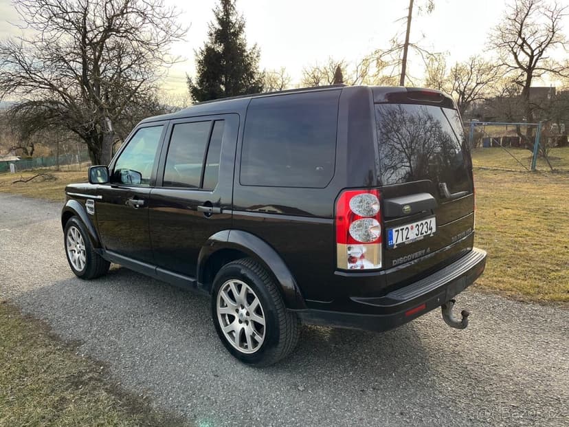 LAND ROVER DISCOVERY IV 3,0 SDV6 HSE 1.MAJITEL ČR