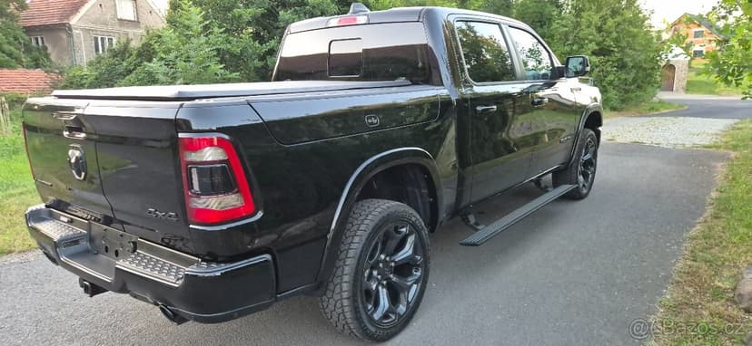 DODGE RAM 1500 5,7 HEMI BLACK LIMITED 80 000km