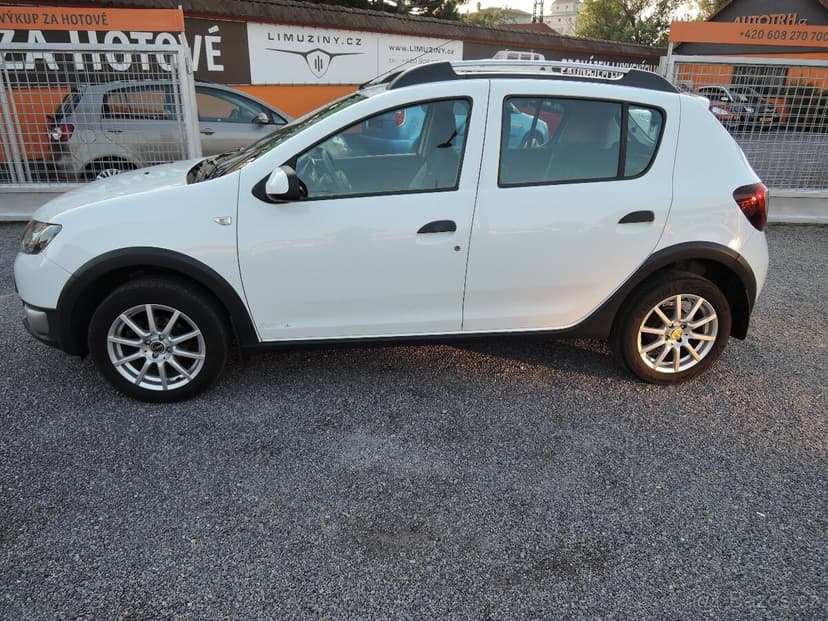 Dacia Sandero 1,5 dCi Stepway Arctic Navi 1.maj servis 2014