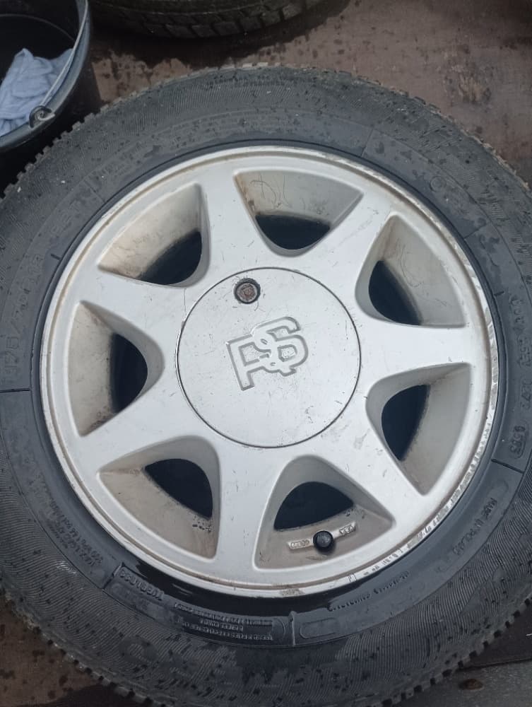 ALU kola veterán Ford rs motorsport 6jx13h2 et32