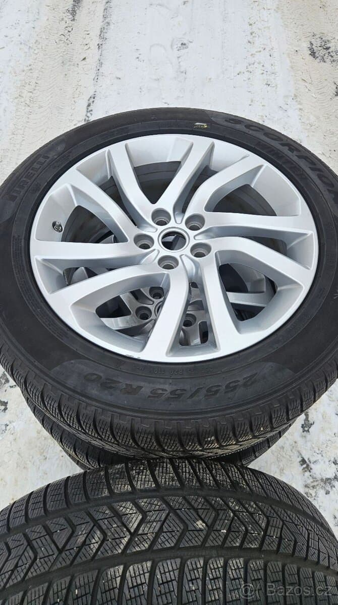 Originál Land Rover ALU kola R20 5x120 + Pirelli
