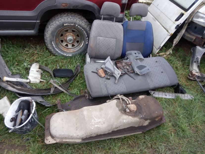 Náhradní díly Nissan d22 navara 2002+