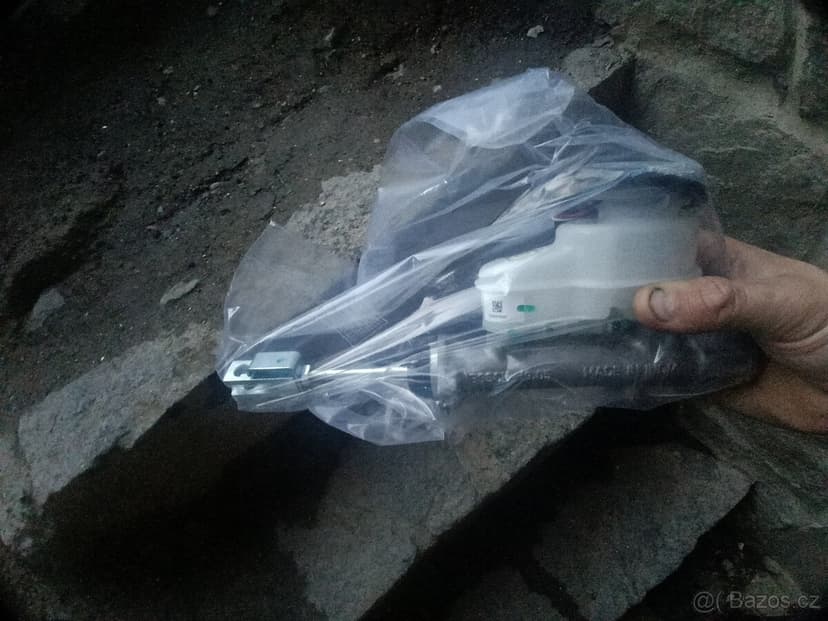 Hlavní brzdový válec na Suzuki samurai jimny vitara