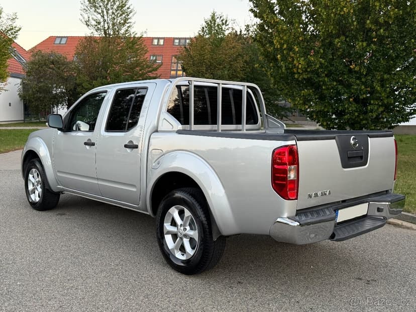 Nissan Navara 2.5DCi 106KW ⭐RV:2015⭐ Manuál⭐Nová STK