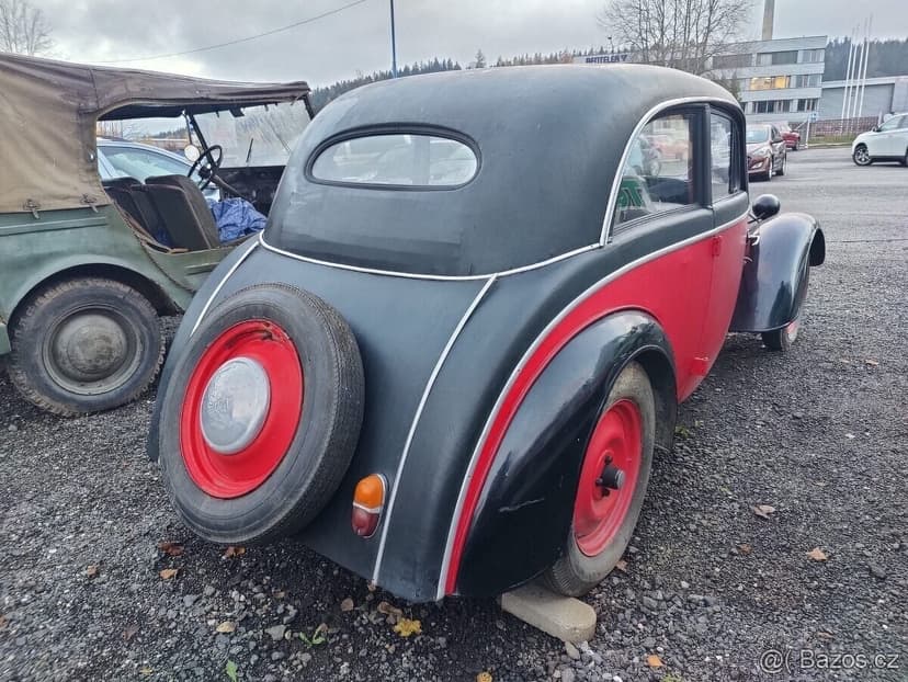 Auto Union DKW F8 Audi Sonderklass Veterán Spěchá