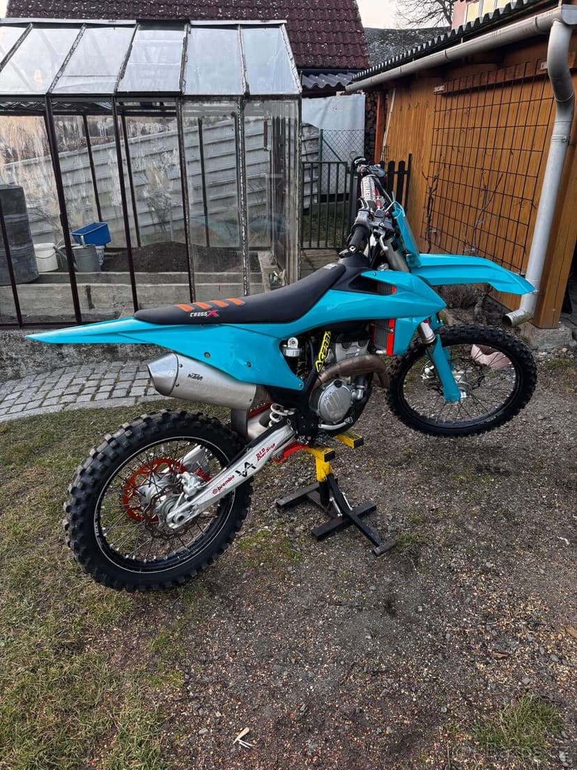 KTM SX-F 250 2019, hezká, startér