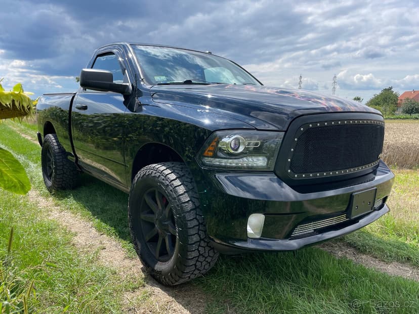 Dodge Ram 5.7 HEMI 4x4 8stup převodovka