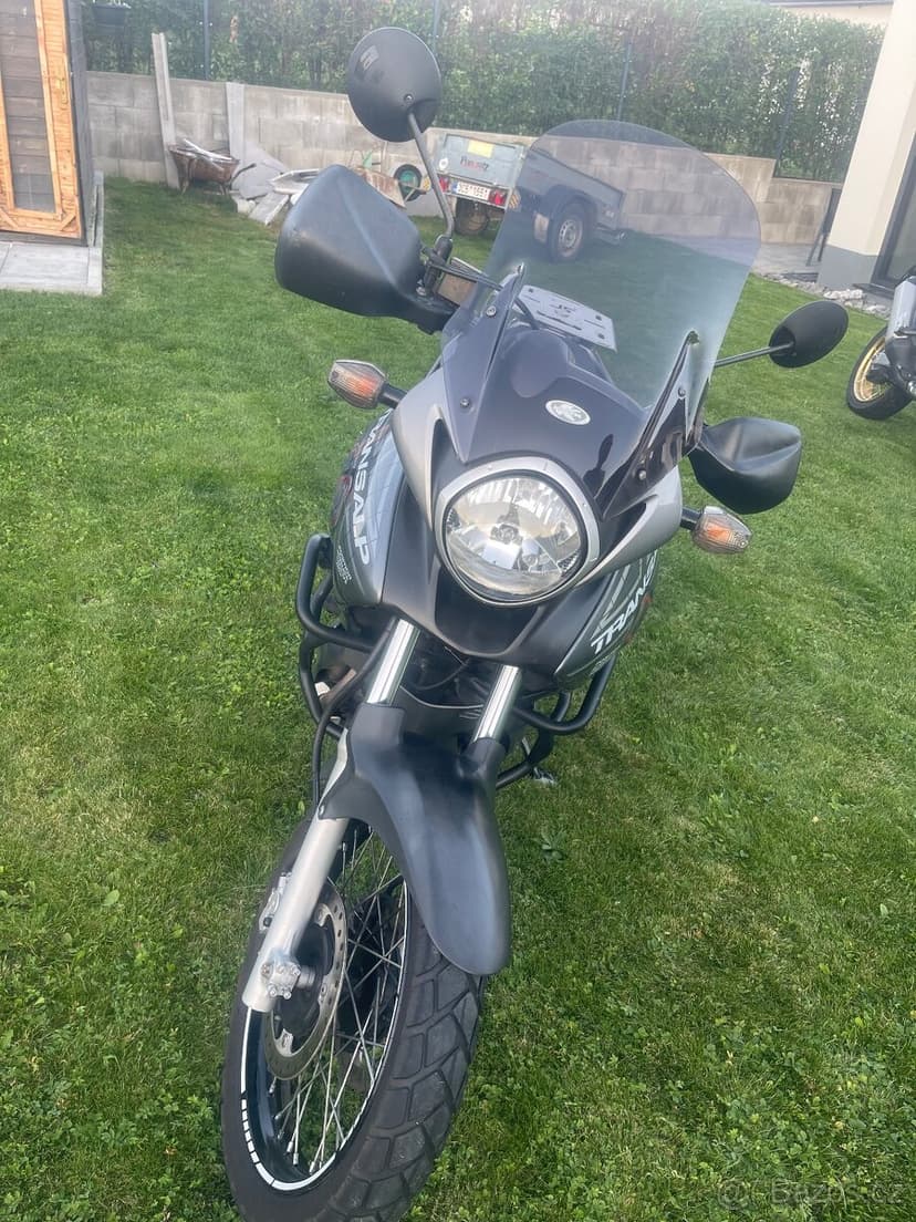 Honda Transalp 700