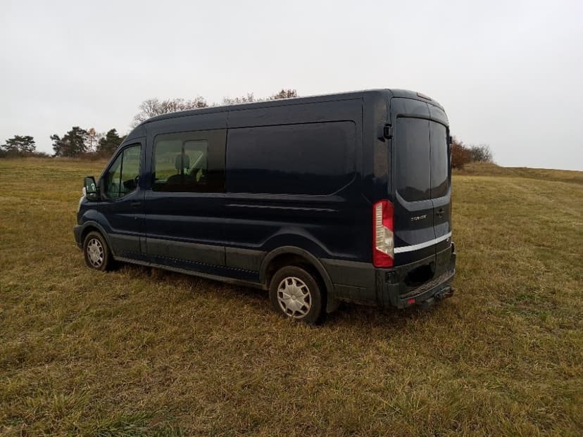 Ford Transit 350L 2.0Tdci L3H2 7 míst - odtahový speciál