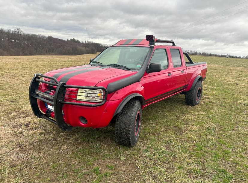 Nissan,  Frontier, 3,3, 157 KW