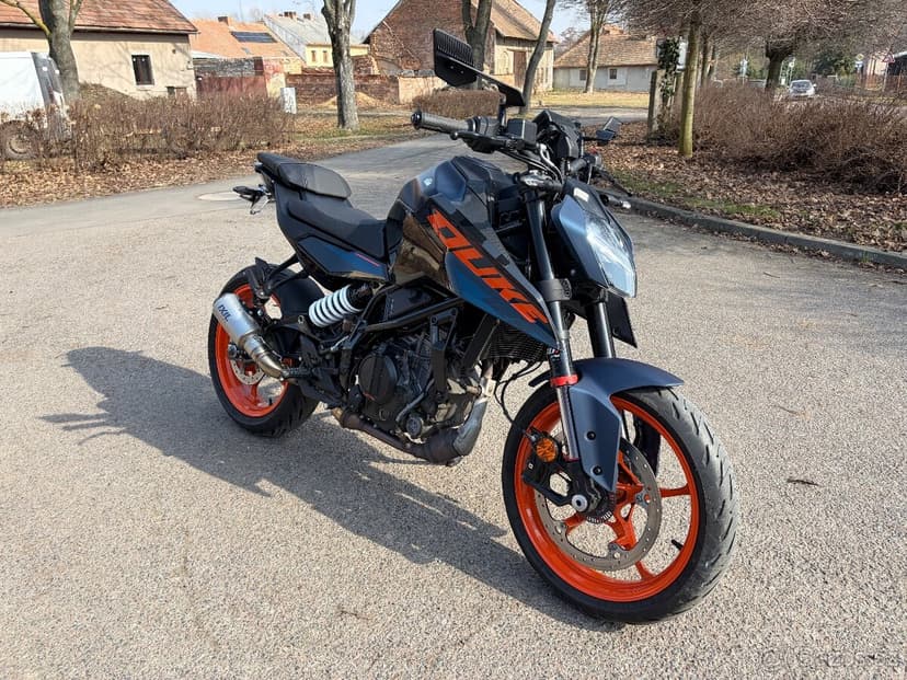 KTM duke125, r.v: 10/2024, 11kw, 6000km, TOP.